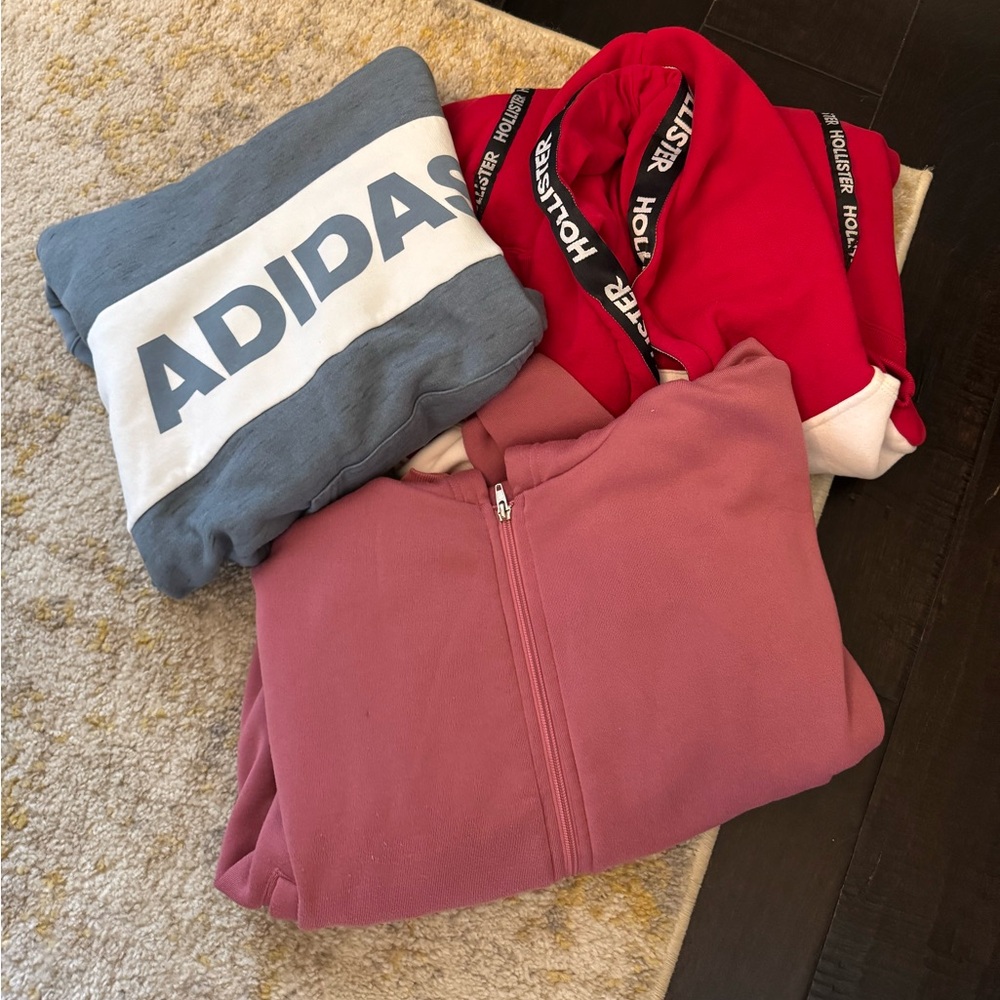 Women’s hoodie bundle